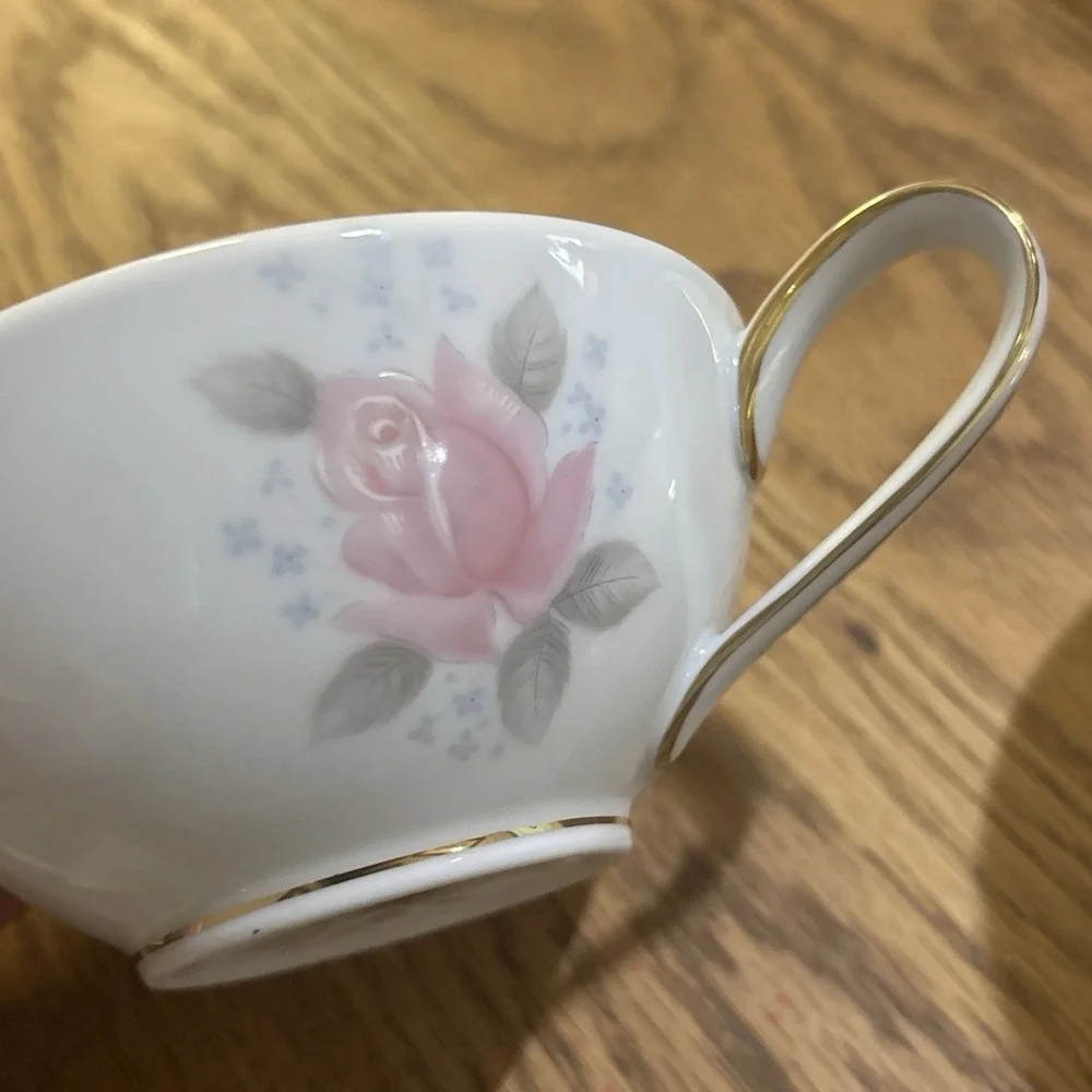 NORITAKE Japan ROSEVILLE Pink Rose 6238 CREAMER SUGAR w/LID